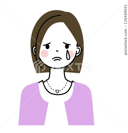 一位留著波波頭、穿著職業休閒服的女子正在哭泣。 一位留著波波頭、穿著職業休閒服的女子正在哭泣。 138489041