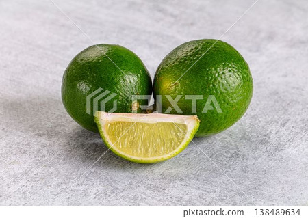 Fresh green sour lime citrus 138489634