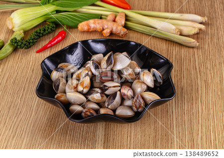 Raw fresh wild clams mollusc 138489652