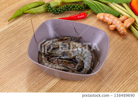 Fresh raw prawn in the bowl 138489690