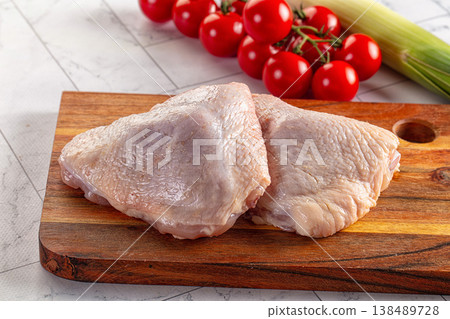 Raw chicken thighs for cooking Raw chicken thighs for cooking 138489728