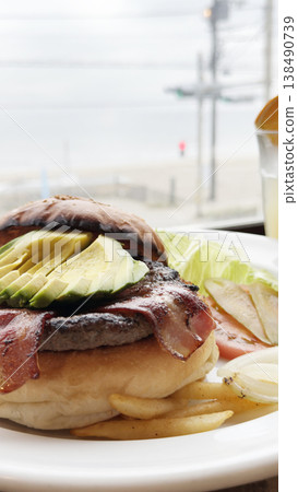 I ate a hamburger on a terrace by the sea in Kamakura. I ate a hamburger on a terrace by the sea in Kamakura. 138490739
