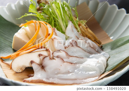 Assorted octopus sashimi 138491020