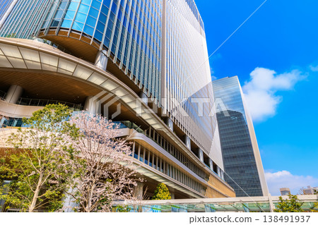 Tokyo, Minato Ward: Takanawa Gateway City, THE LINKPILLAR 1 NORTH, which recently had its grand opening. 138491937