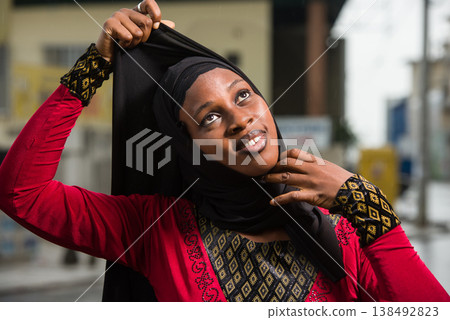 close up of young muslim woman. 138492823