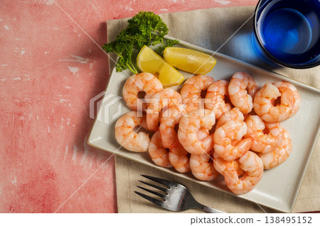 Peeled shrimp on a plate, seafood, shrimp, protein food 138495152