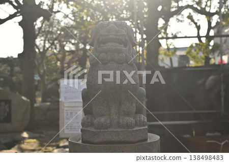 Wishing guardian lion statues at Minato Inari Shrine in Furumachi (Chuo Ward, Niigata City, Niigata Prefecture) Wishing guardian lion statues at Minato Inari Shrine in Furumachi (Chuo Ward, Niigata City, Niigata Prefecture) 138498483