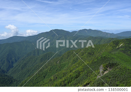 Climbing Mt. Kobushigatake, Nagano, Yamanashi, Saitama 138500001
