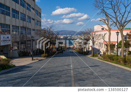 Hachiman-zaka slope and the view of Hakodate Port (Hakodate City, Hokkaido) 138500127
