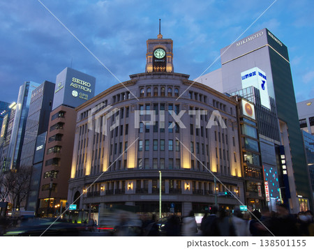 A bustling evening scene at the Ginza 4-chome intersection in spring: Urban landscape (March 2026) A bustling evening scene at the Ginza 4-chome intersection in spring: Urban landscape (March 2026) 138501155