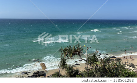地平線和碧綠的海 地平線和碧綠的海 138501298
