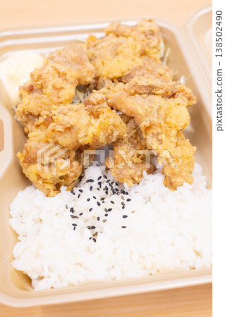 Delicious fried chicken bento box Delicious fried chicken bento box 138502490