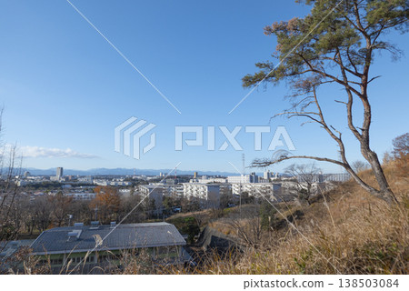 A photograph of the Yokoyama Pass in winter, where a guard looked back. A photograph of the Yokoyama Pass in winter, where a guard looked back. 138503084
