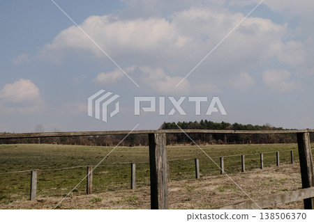 The snow has melted, and spring has finally arrived in the Koiwai agricultural pastures. The snow has melted, and spring has finally arrived in the Koiwai agricultural pastures. 138506370