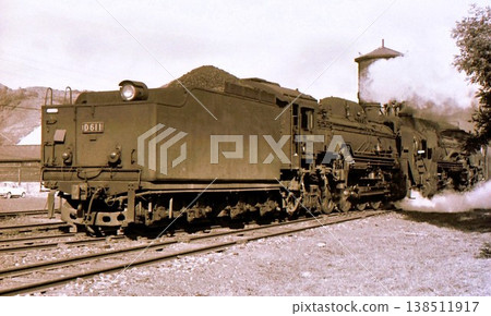 1969年（昭和44）D61蒸汽機車，留萌幹線，留萌機車段，北海道，紀實照片。 138511917