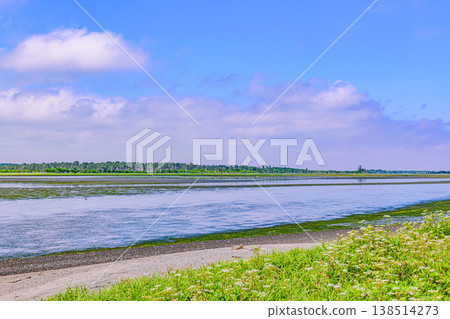 Lake Furen in early summer in eastern Hokkaido; Shunkunitai Lake Furen in early summer in eastern Hokkaido; Shunkunitai 138514273