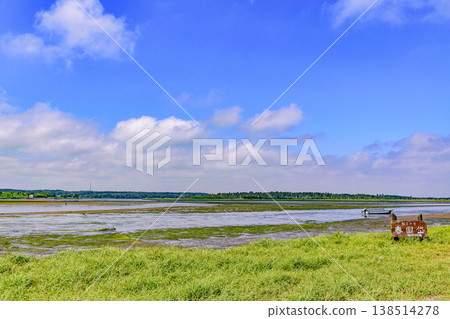 Lake Furen in early summer in eastern Hokkaido; Shunkunitai 138514278
