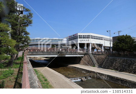 阪神電氣鐵道魚崎站和住吉川 138514331