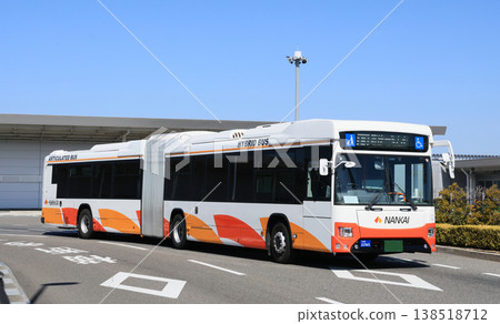 Articulated bus at Kansai Airport Terminal 2 Articulated bus at Kansai Airport Terminal 2 138518712
