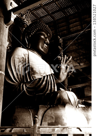 1958年的老照片，奈良東大寺大佛 138521027
