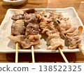 烤雞肉串（Yakitori）：雞心和雞肚 138522325