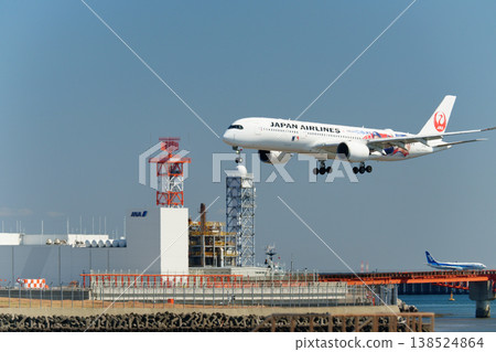 A passenger plane approaching Haneda's Runway A 138524864