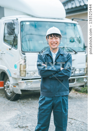 Middle-aged truck driver Middle-aged truck driver 138525444