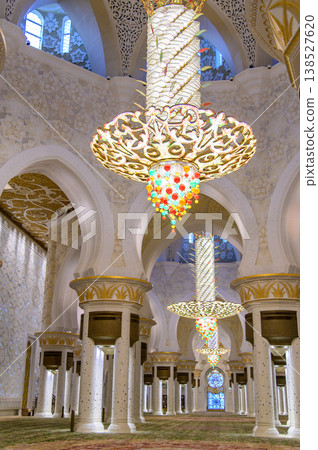The very beautiful interior of the Sheikh Zayed Grand Mosque in Abu Dhabi 138527620