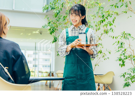咖啡館,女性,兼職工作 咖啡館,女性,兼職工作 138528223