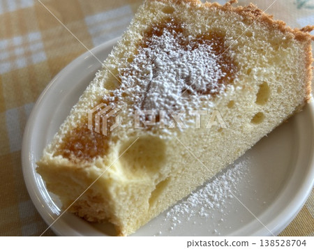 Pound cake made with marmalade Pound cake made with marmalade 138528704