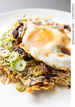 Delicious Kujo green onion and beef tendon okonomiyaki 138529581