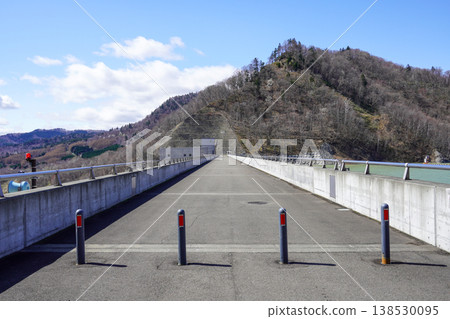 夕張樹波呂水壩/混凝土重力壩 夕張樹波呂水壩/混凝土重力壩 138530095