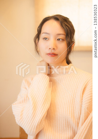 Daughter prays for the deceased at home. Daughter prays for the deceased at home. 138530323