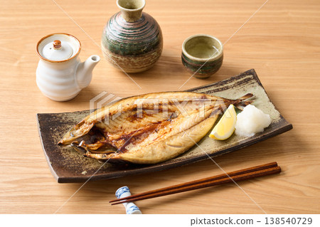 烤乾鯖魚 138540729