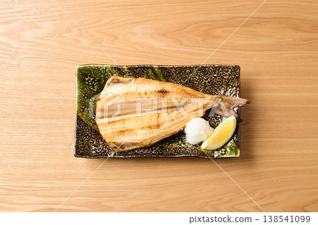 烤乾鯖魚 138541099