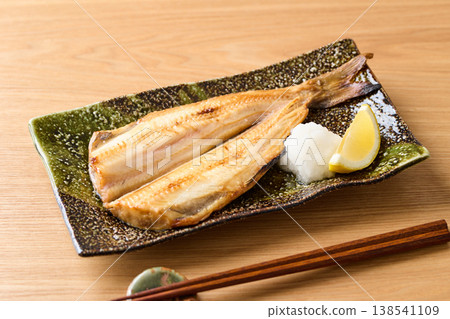 烤乾鯖魚 138541109