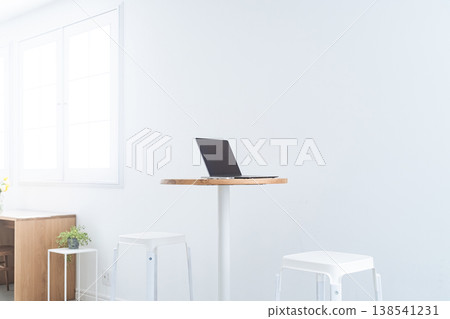 放置筆記型電腦的房間 放置筆記型電腦的房間 138541231