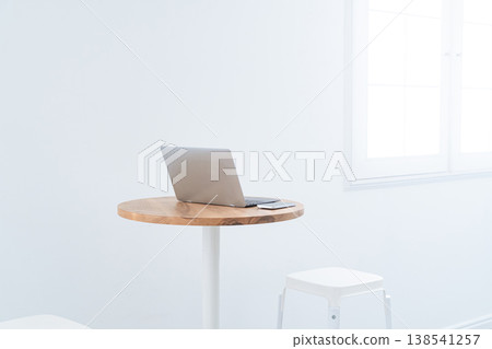 放置筆記型電腦的房間 放置筆記型電腦的房間 138541257