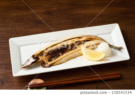 烤秋刀魚乾 138541534