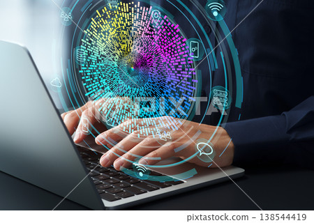 大數據分析與數據視覺化。資料探勘與商業智慧分析。使用筆記型電腦。 大數據分析與數據視覺化。資料探勘與商業智慧分析。使用筆記型電腦。 138544419