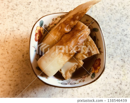 小碗 小碗 138546439