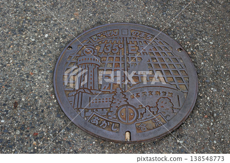 Akashi, the city on the meridian, manhole cover 138548773