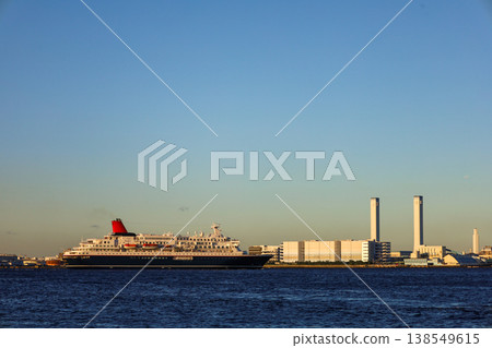 離開Yokohama Port Utopomaru 離開Yokohama Port Utopomaru 138549615