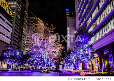 The night in Minato Mirai, where illuminations shine brightly. 138550535