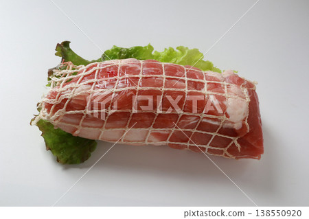 烤豬肩肉塊 烤豬肩肉塊 138550920