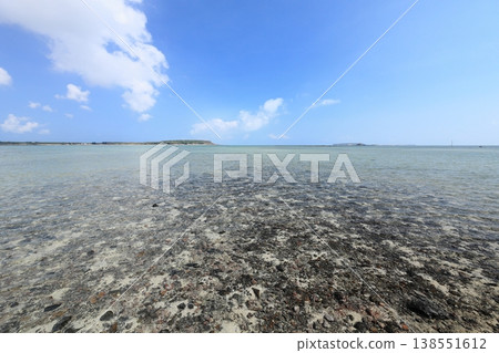 Penghu coast, white sand, Taiwan 138551612