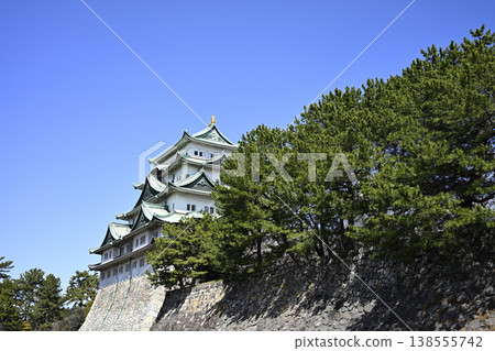 名古屋城天守閣的春季景色（攝於2014年3月下旬） 138555742