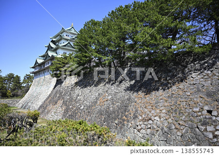 Nagoya Castle keep in spring (photographed in late March 2014) Nagoya Castle keep in spring (photographed in late March 2014) 138555743
