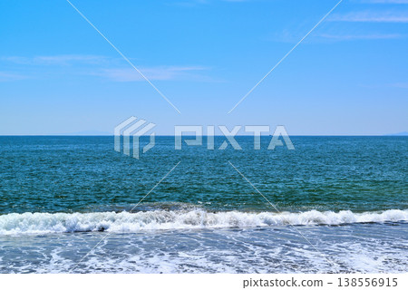 Sodegaura Beach in early spring, Kanagawa Prefecture 138556915