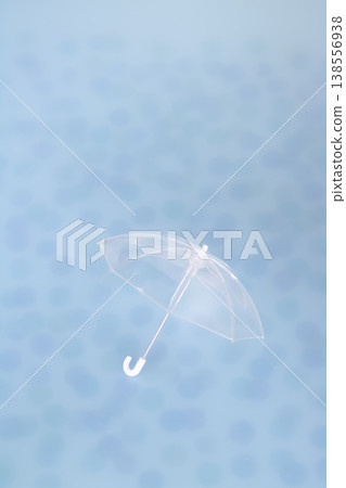 Vinyl umbrella on a rainy day Vinyl umbrella on a rainy day 138556938